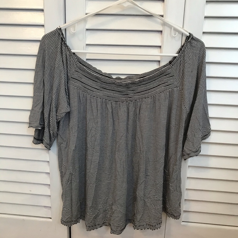 american eagle off the shoulder top